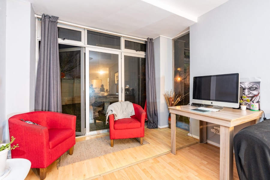 To Let 1 Bedroom Property for Rent in Kenilworth Western Cape